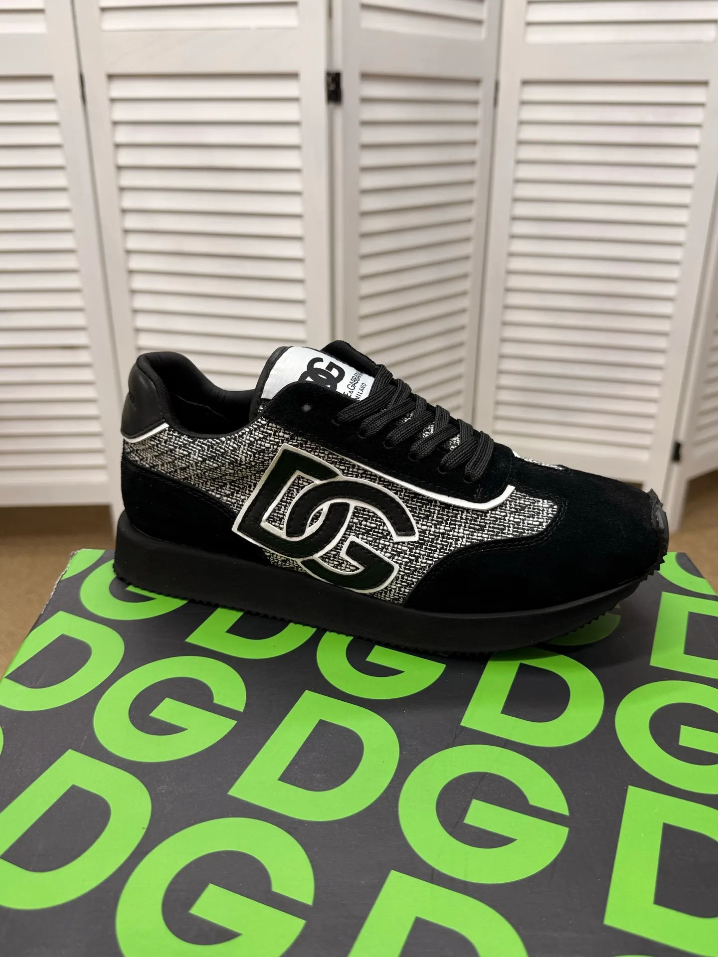 Men's clothing and shoes 230. The latest sports and casual shoes for couples (DG) are fashionable and versatile, and can add luster to various looks. Create an exquisite design with unique dynamic vitality and modern atmosphere, showing modern elegance. Size: 36-46 (45 and 46 are custom-made and cannot be returned or exchanged) Se